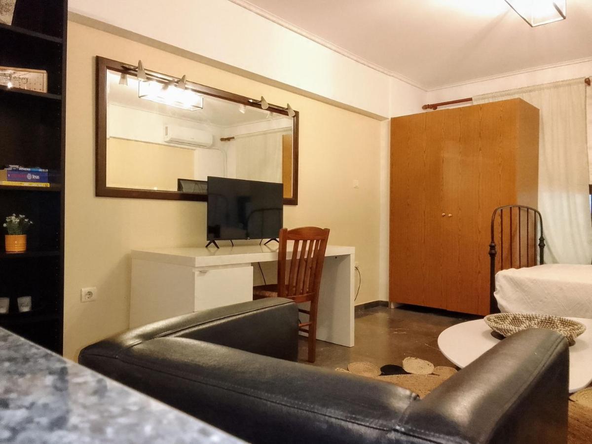 Central Athens Pad Экстерьер фото